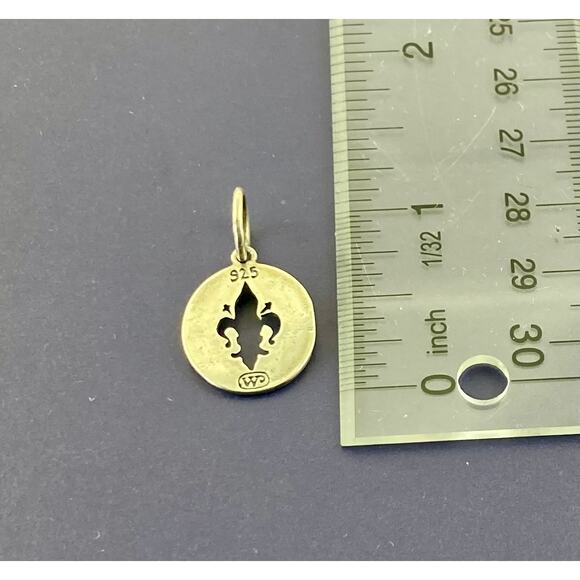 Waxing poetic Fleur De Lis sterling silver charm - Picture 3 of 3